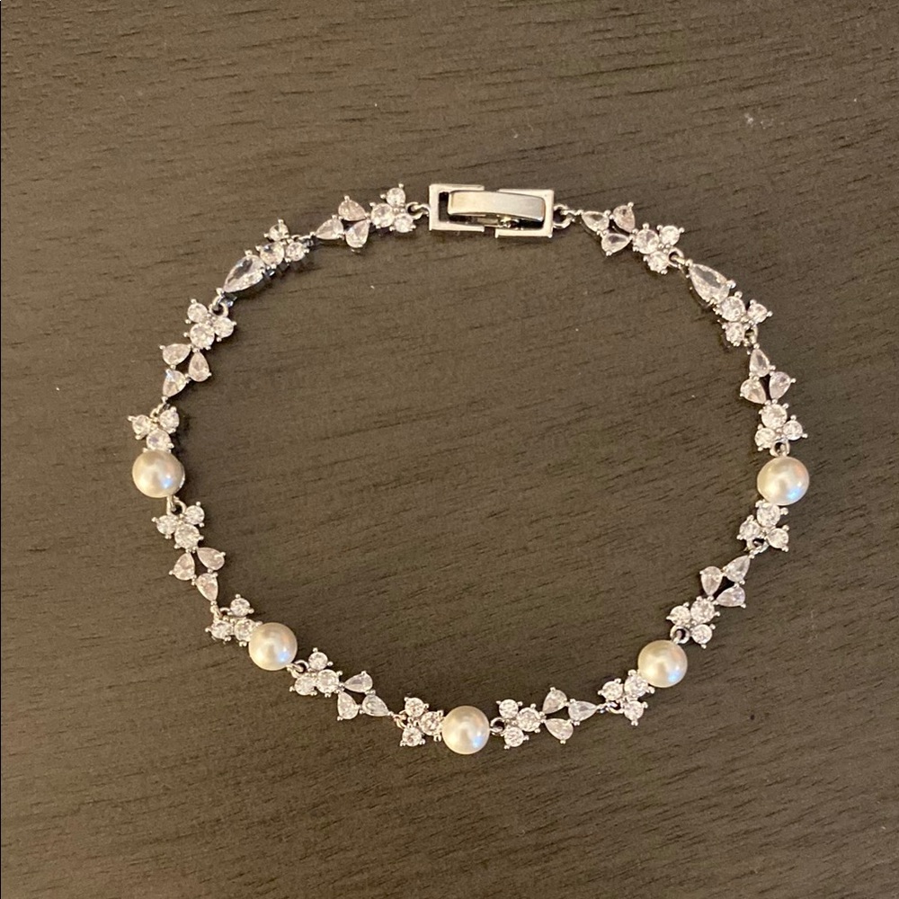 Dareth Colburn Kelsey Silver and Pearl Bracelet